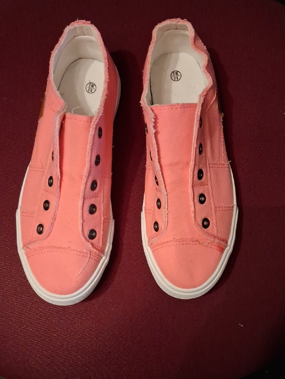 Women’s Slip-On Canvas Sneakers - Coral Pink Sz 8.5